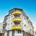 Apartment 2br Close To The Center And Grand Mall