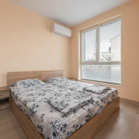 Maxy - 2br & Parking Apartment